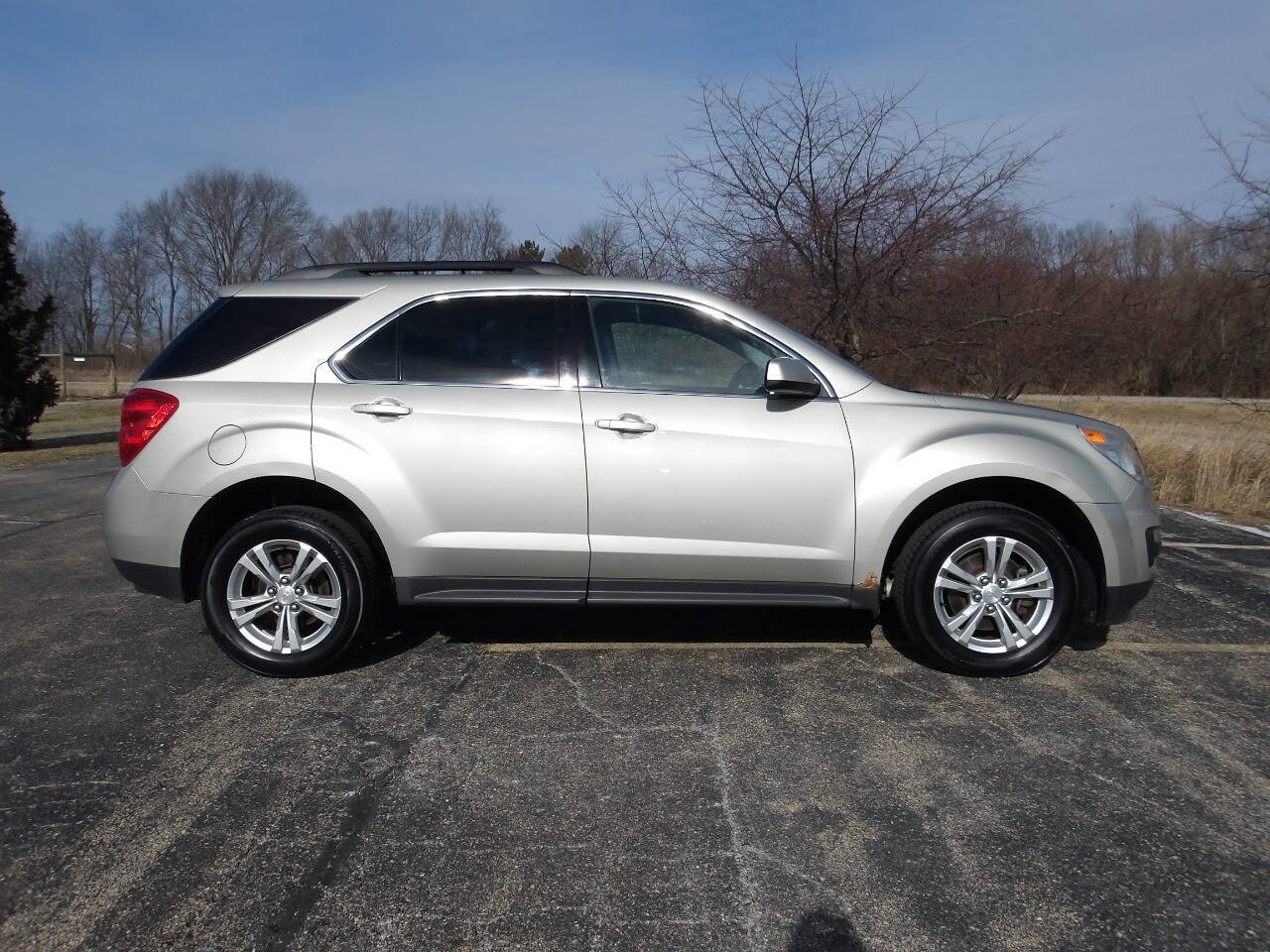 Used 2013 Chevrolet Equinox LT w/ Driver Convenience Package image 2