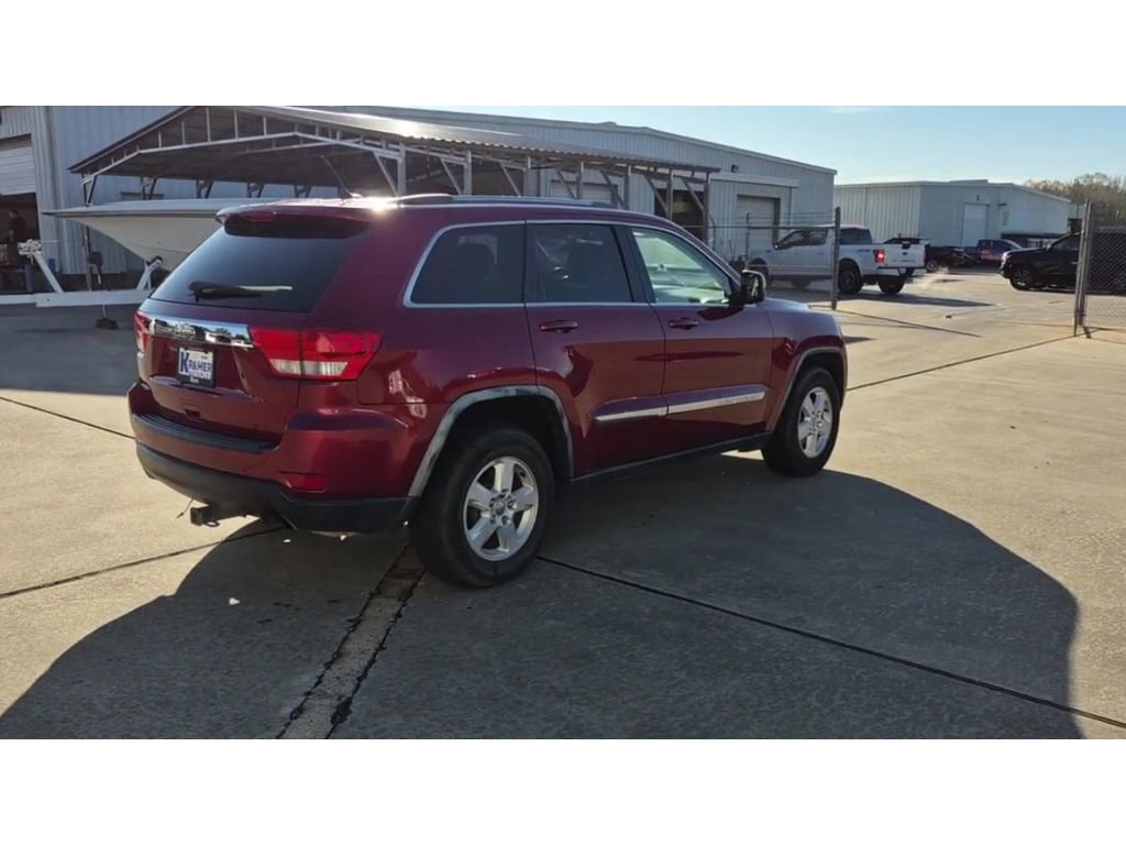 Used 2012 Jeep Grand Cherokee Laredo w/ Laredo E Group image 8