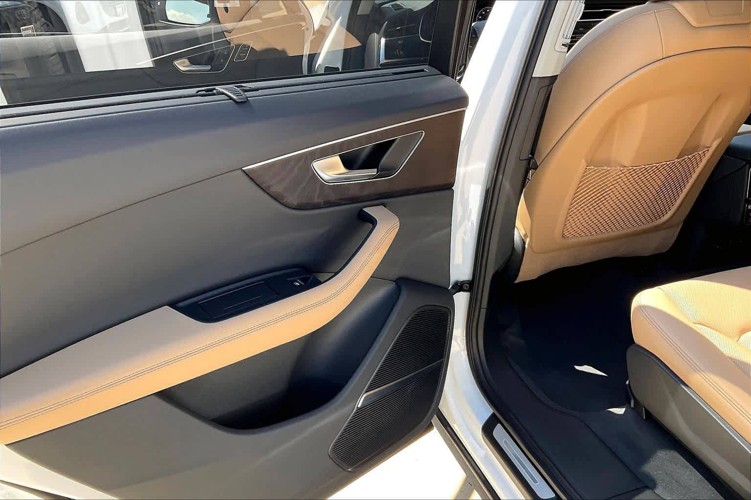 New 2026 Audi Q7 Premium Plus AWD/4WD image 18