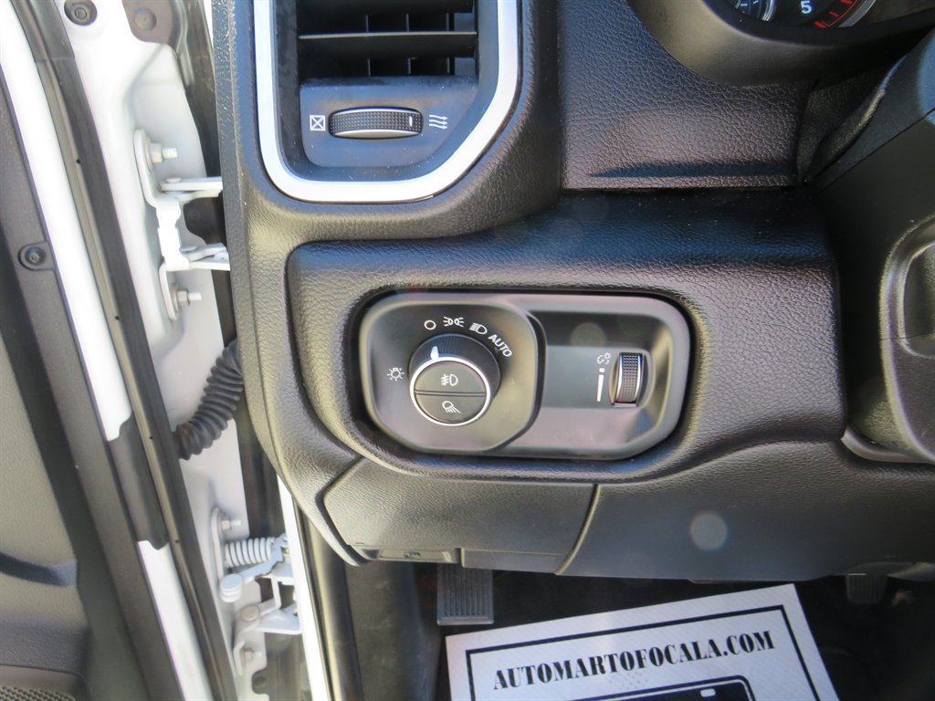 Used 2024 RAM 3500 Big Horn AWD/4WD image 9