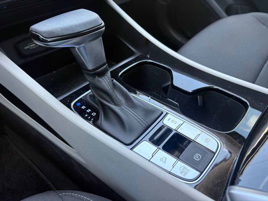 Used 2024 Hyundai Tucson SE image 23