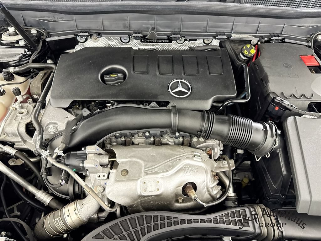 Used 2022 Mercedes-Benz GLB 250 4MATIC image 37