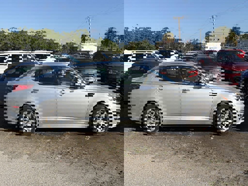 Used 2014 Kia Optima LX image 2