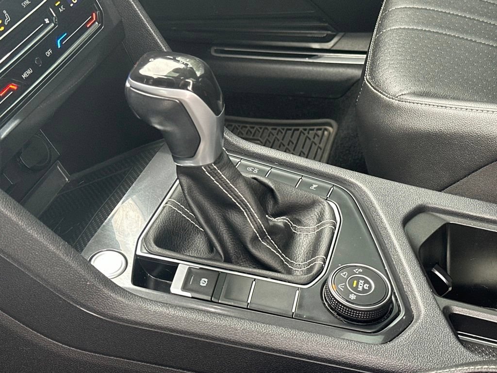 Used 2022 Volkswagen Tiguan SE R-Line AWD/4WD image 31