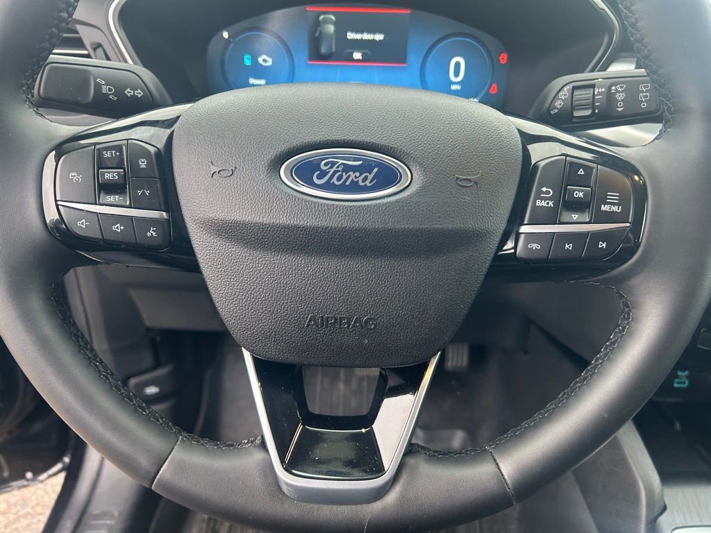 Used 2023 Ford Escape Platinum image 15