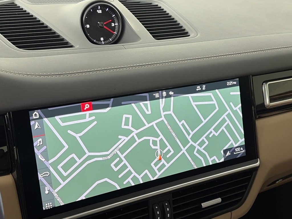 Used 2020 Porsche Cayenne S image 19