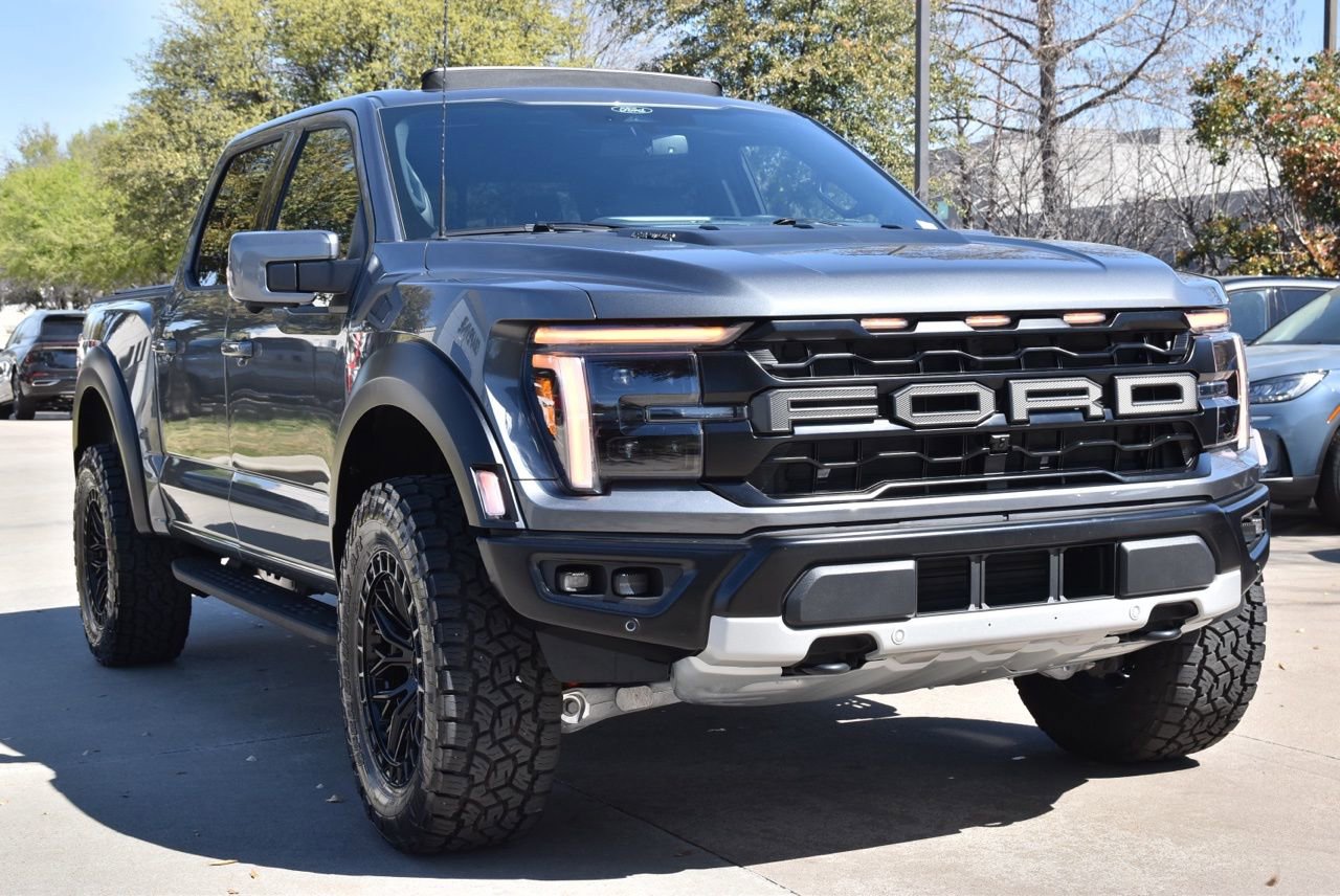 Used 2025 Ford F150 Raptor image 4