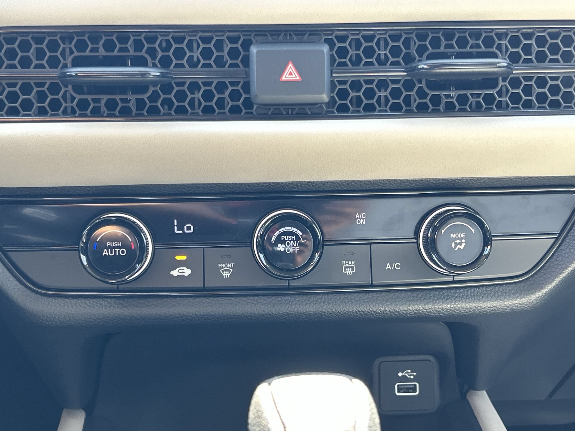 Certified 2024 Honda HR-V LX image 16