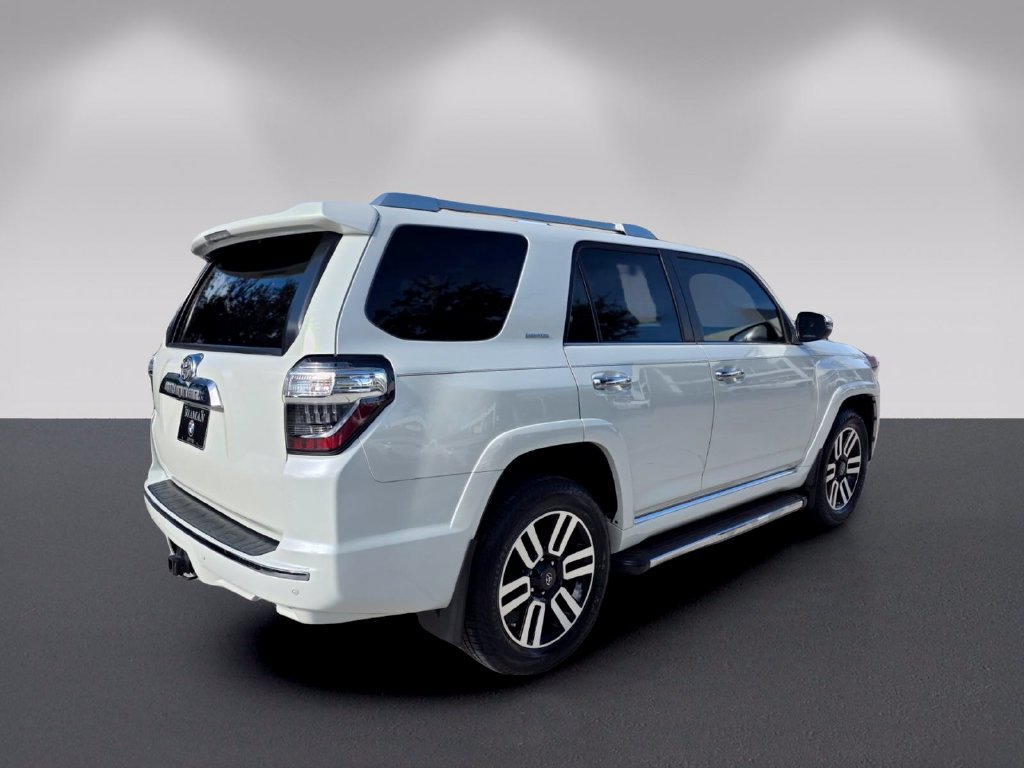 Used 2015 Toyota 4Runner Limited AWD/4WD image 4