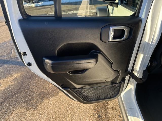 Used 2024 Jeep Gladiator Mojave AWD/4WD image 74