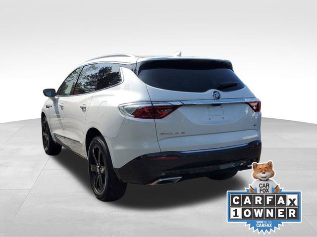 Used 2024 Buick Enclave Essence w/ Sport Touring Edition FWD image 3