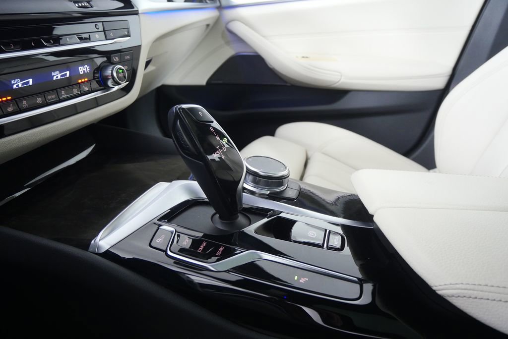 Certified 2023 BMW 530i w/ Premium Package image 25