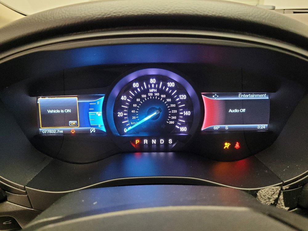Used 2018 Ford Fusion SE w/ Fusion SE Technology Package FWD image 23