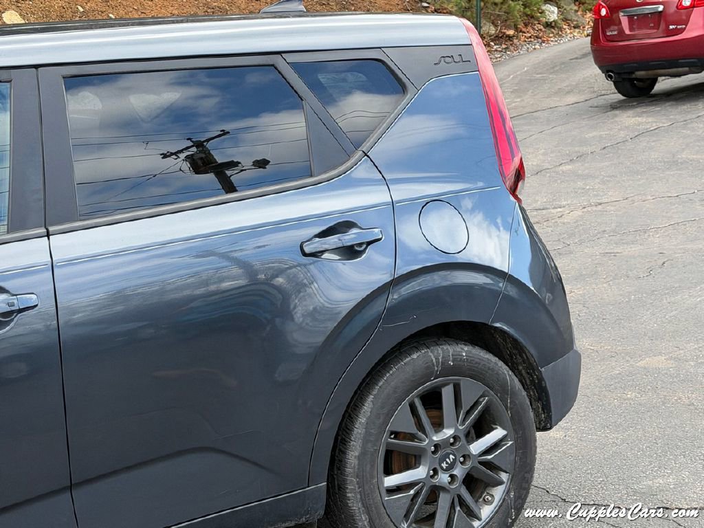 Used 2020 Kia Soul EX FWD image 34