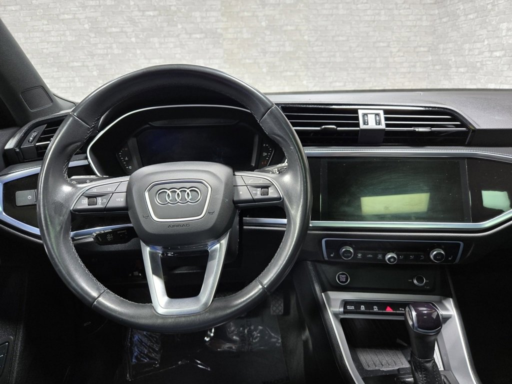 Used 2024 Audi Q3 2.0T Premium image 17