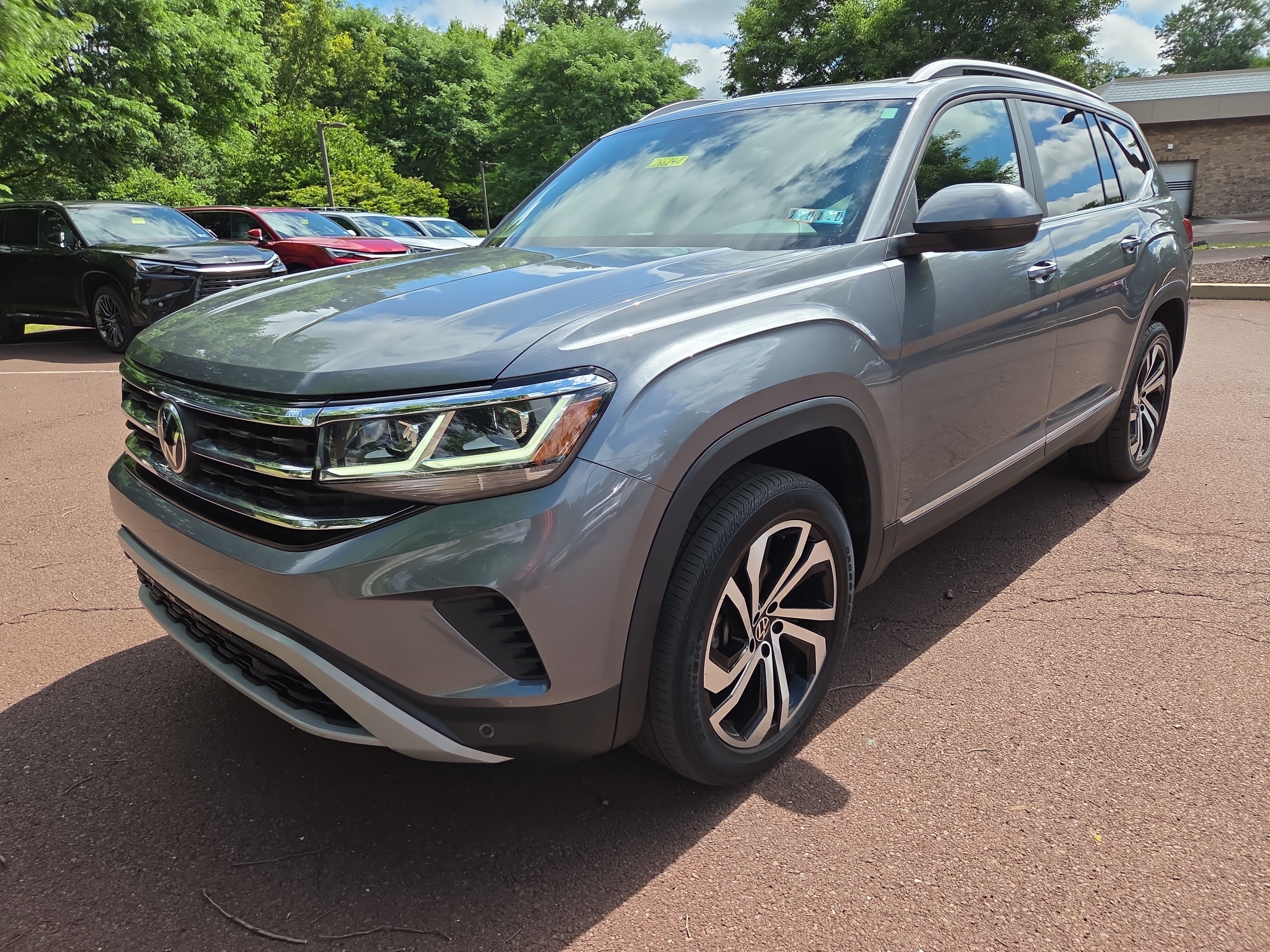 Used 2022 Volkswagen Atlas SEL AWD/4WD image 7