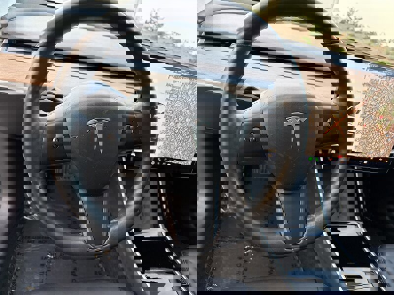 Used 2018 Tesla Model 3 Long Range image 17