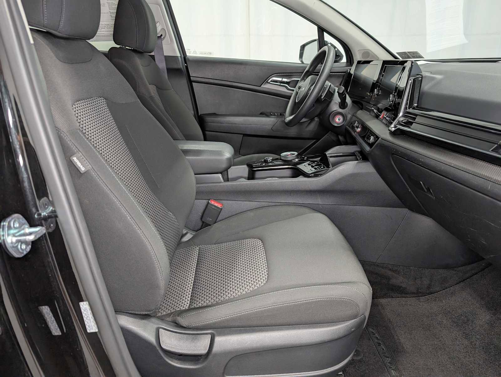 Certified 2023 Kia Sportage LX image 40