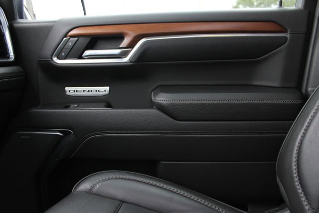 Used 2022 GMC Sierra 1500 Denali w/ Denali Reserve Package AWD/4WD image 19