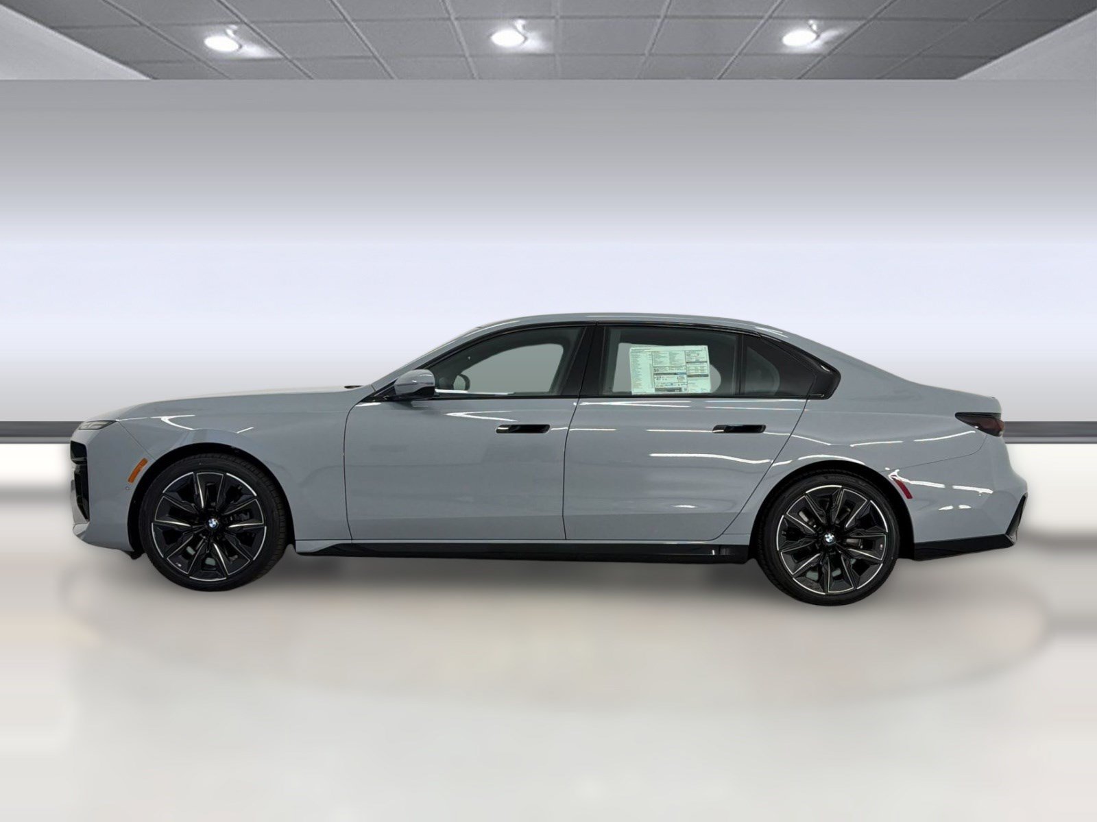 New 2026 BMW 740i xDrive AWD/4WD image 2