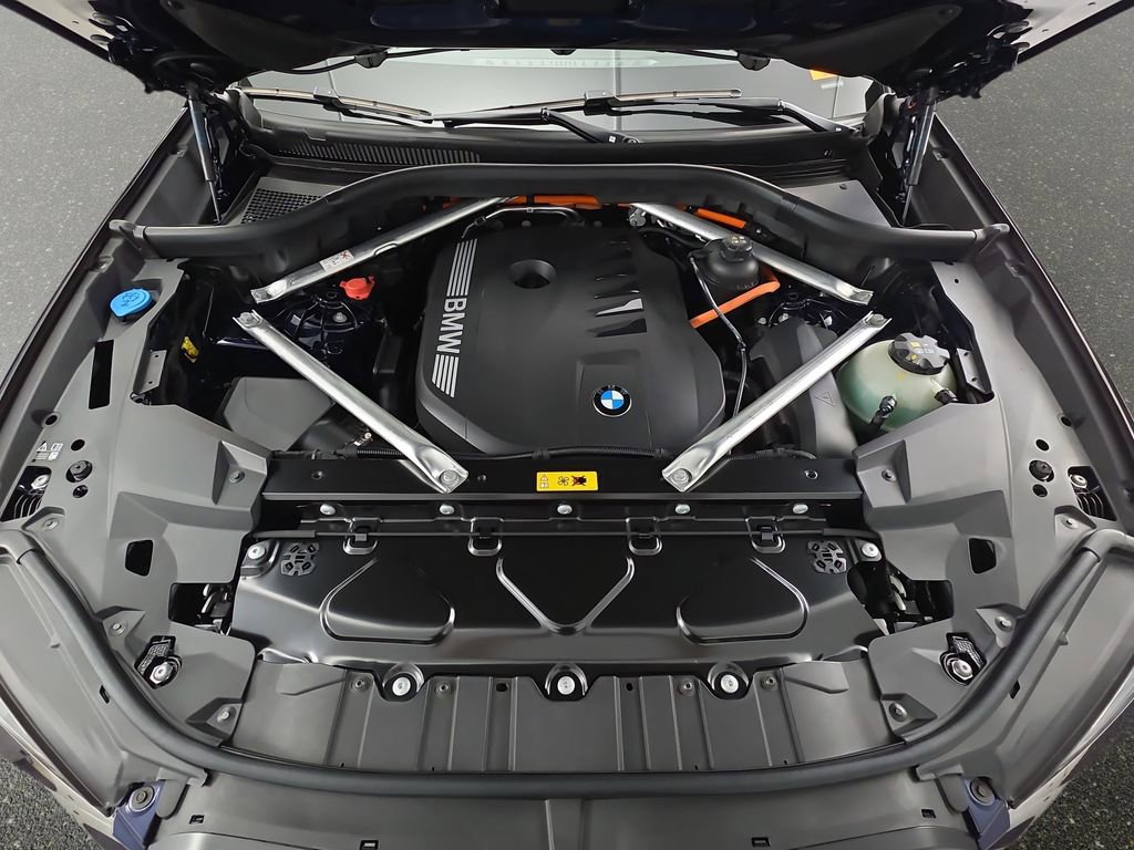 New 2026 BMW X5 xDrive50e w/ M Sport Package image 30