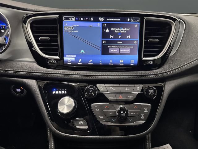 New 2026 Chrysler Pacifica Limited w/ S Appearance Package image 9