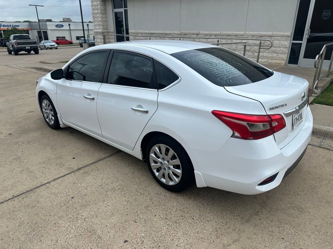Used 2019 Nissan Sentra S image 5
