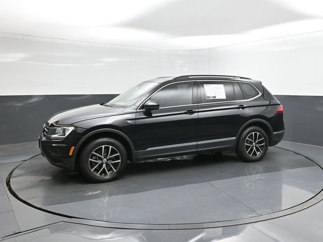 Used 2021 Volkswagen Tiguan SE w/ Panoramic Sunroof Package FWD image 30