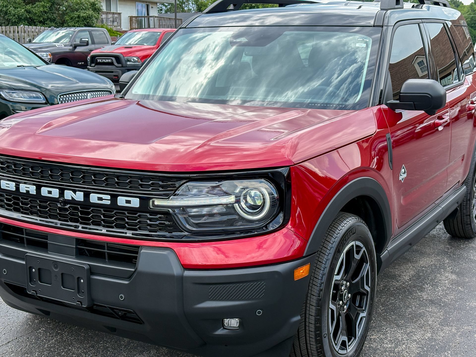 Used 2025 Ford Bronco Sport Outer Banks w/ Outer Banks Tech Package+ AWD/4WD image 7