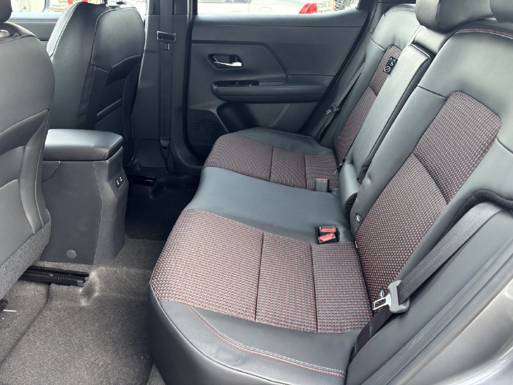 New 2027 Nissan Kicks SR w/ SR Premium Package AWD/4WD image 23