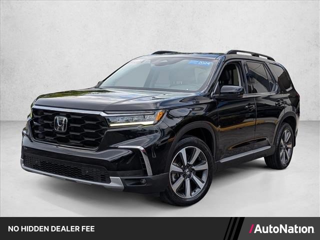 Used 2024 Honda Pilot Touring image 1