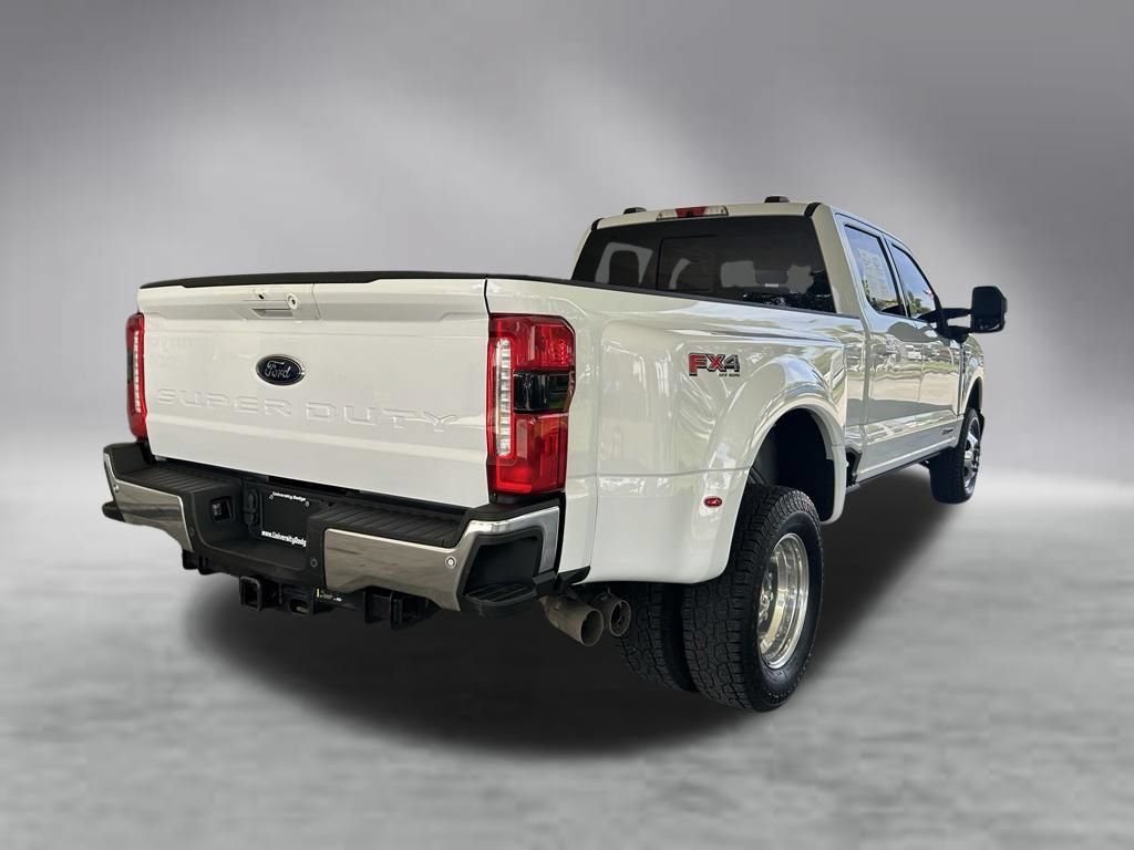 Used 2025 Ford F350 Lariat AWD/4WD image 3