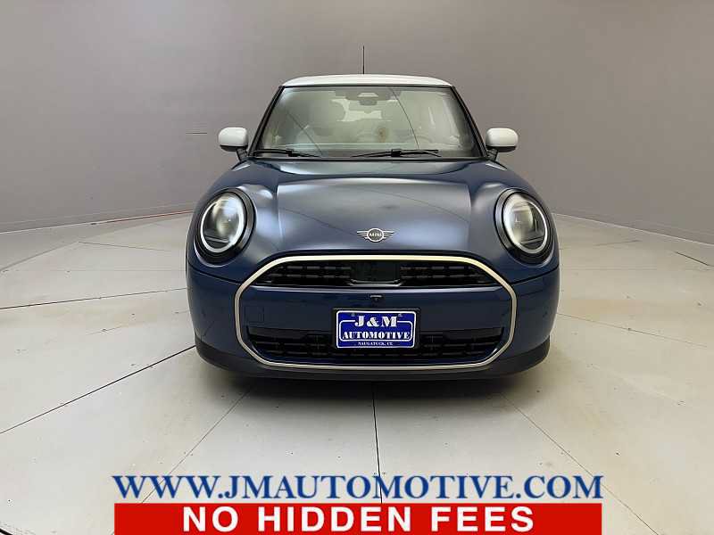 Used 2025 MINI Cooper 2-Door Hardtop FWD image 8