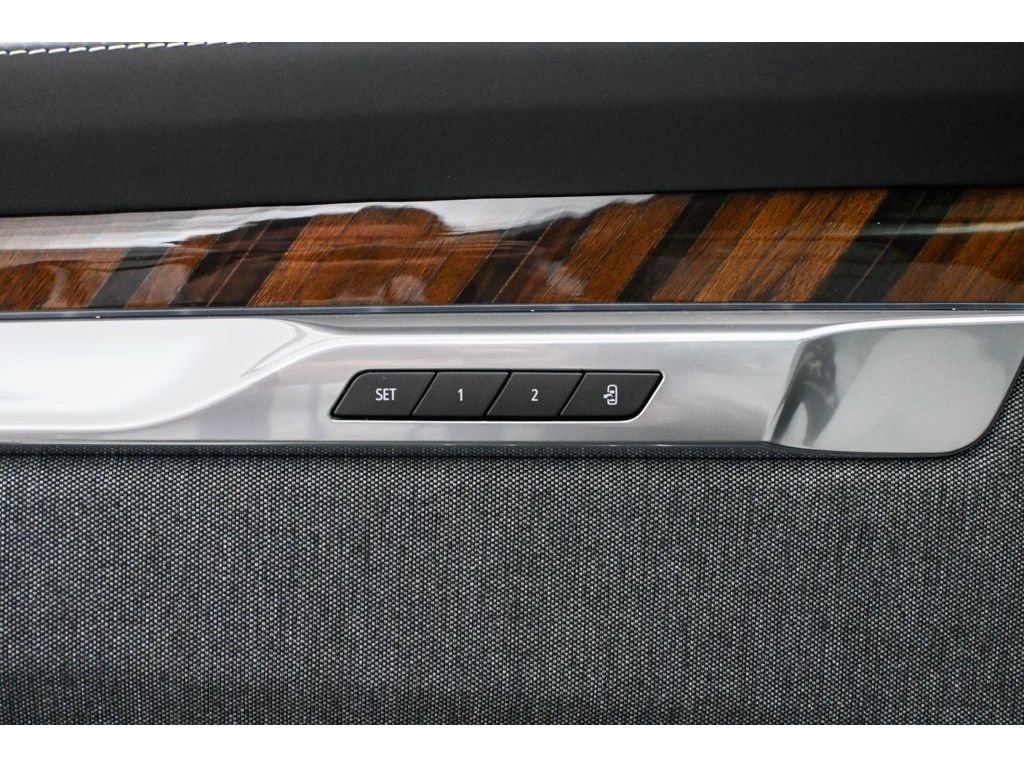 New 2026 Cadillac Escalade Platinum Sport w/ LPO, ONYX Package image 21