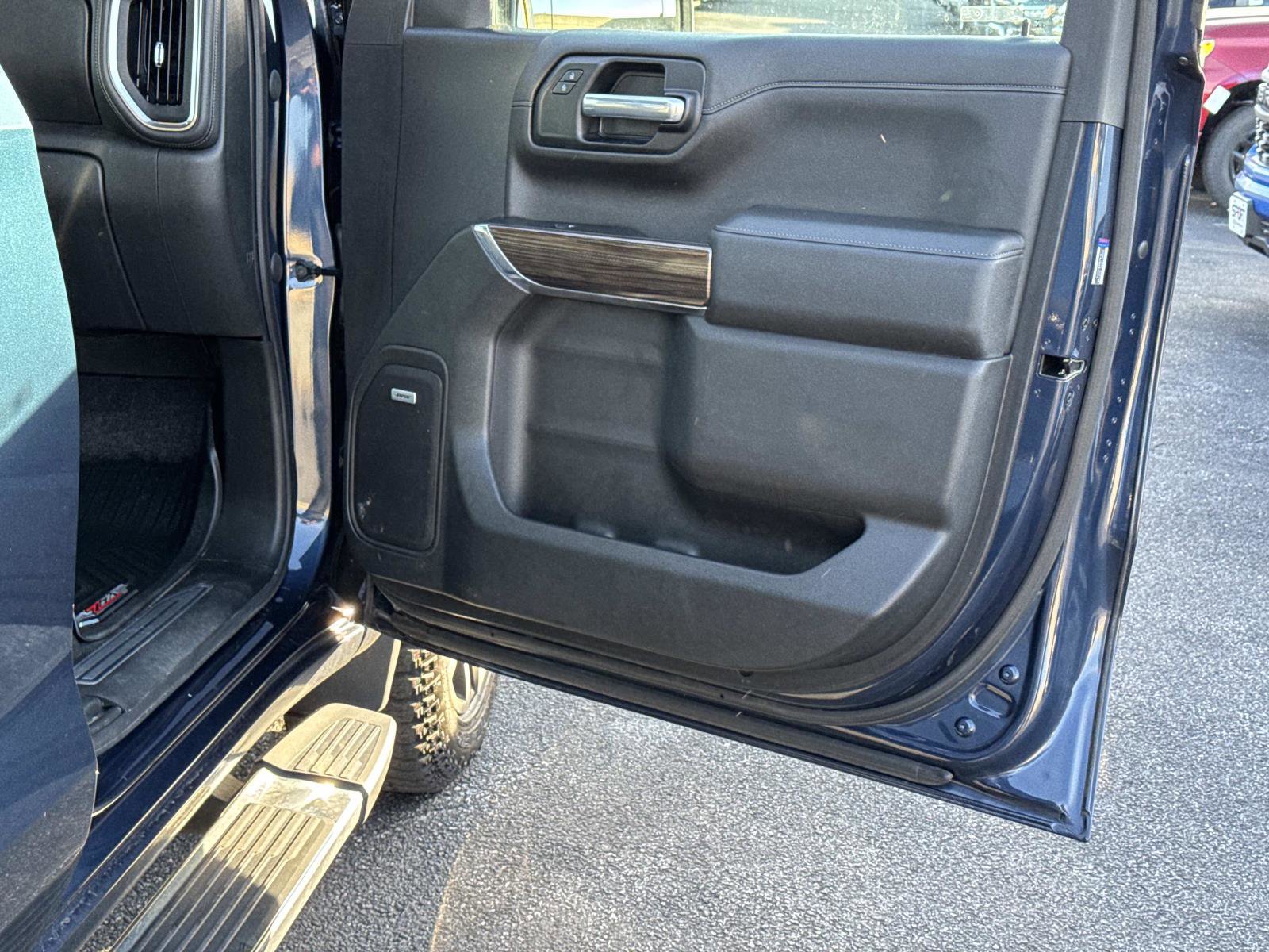 Used 2020 Chevrolet Silverado 1500 LT Trail Boss image 14