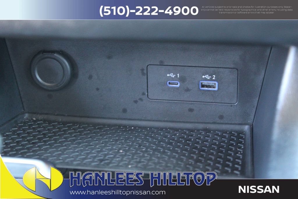 Used 2025 Nissan Pathfinder SV FWD image 25