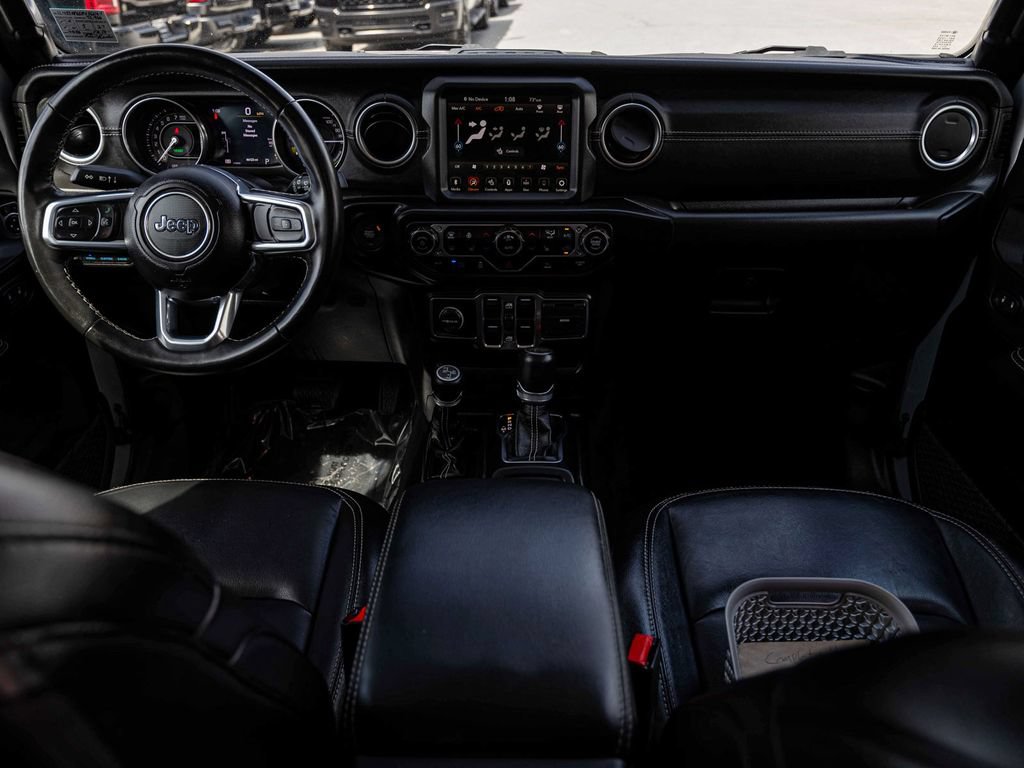 Used 2023 Jeep Wrangler Unlimited Sahara w/ Cold Weather Group AWD/4WD image 26