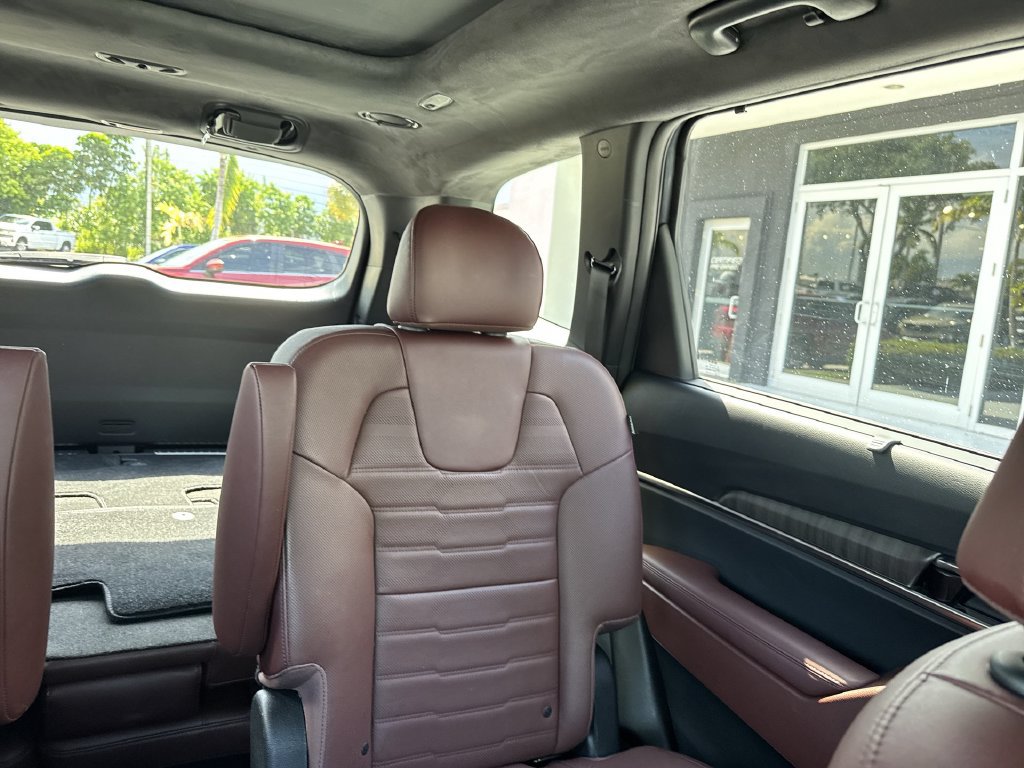 Used 2023 Kia Telluride SX Prestige AWD/4WD image 19
