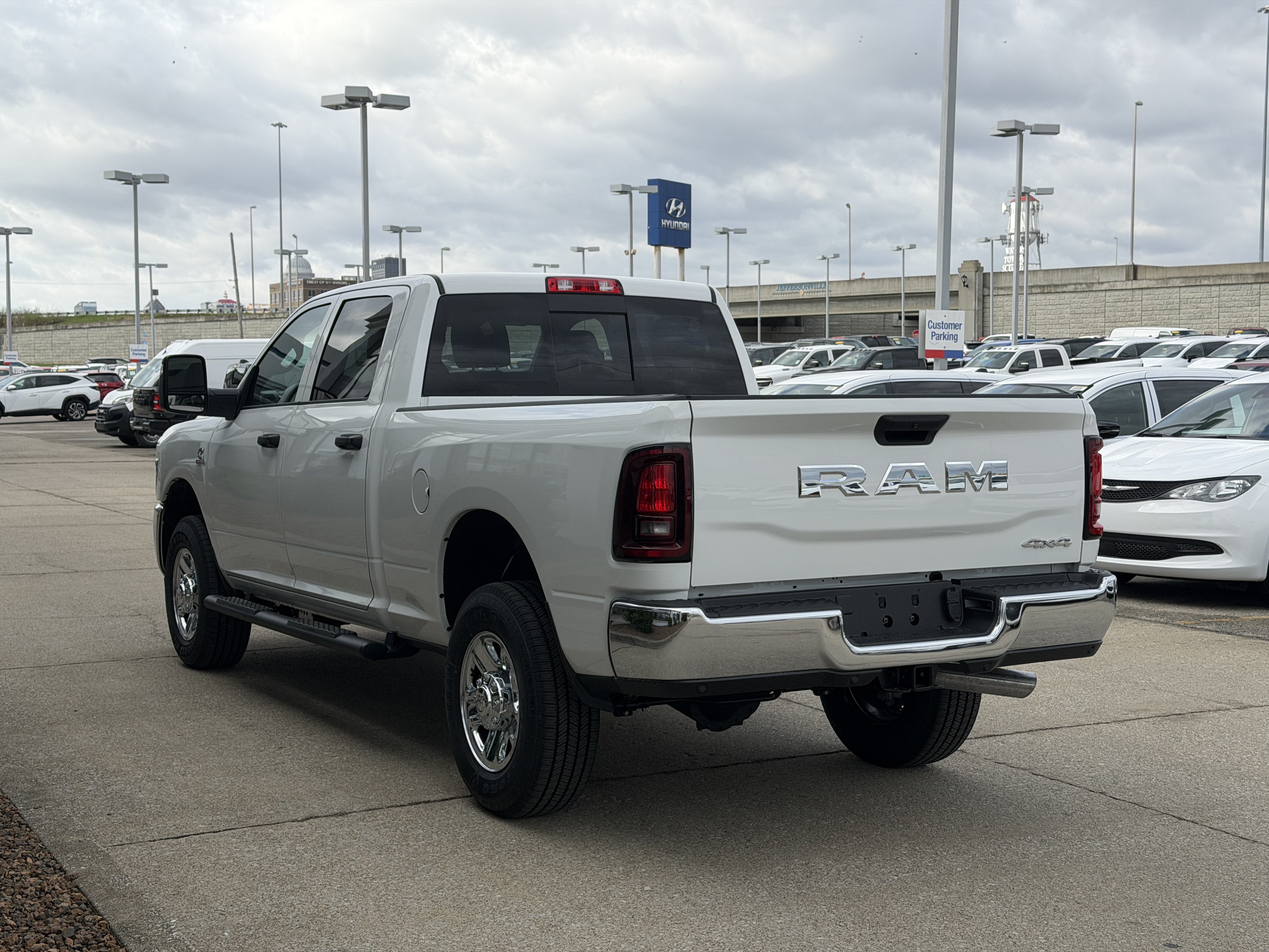 New 2026 RAM 2500 Tradesman AWD/4WD image 8