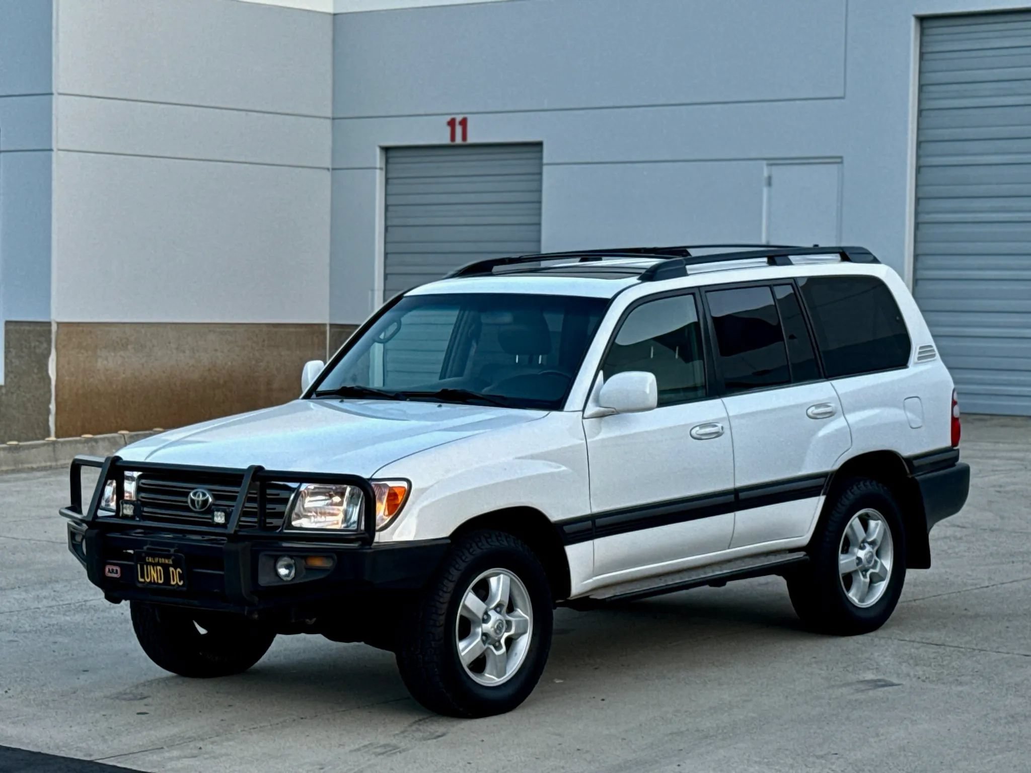 Used 2005 Toyota Land Cruiser w/ Convenience Pkg AWD/4WD image 13