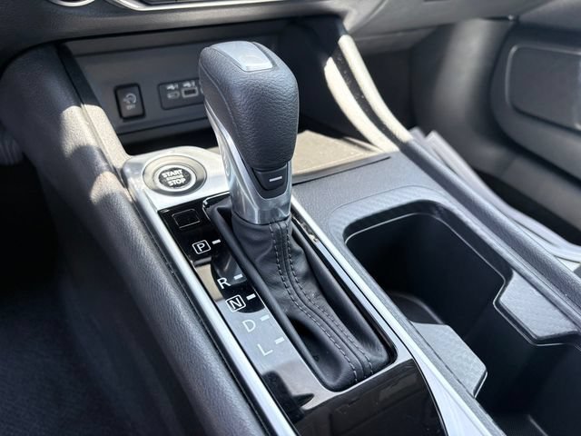 Used 2025 Nissan Sentra SV FWD image 21