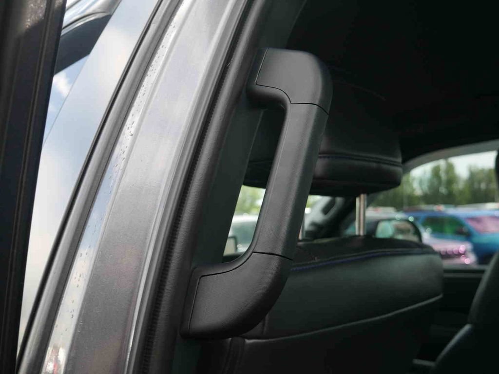 Used 2024 Toyota Tundra Platinum AWD/4WD image 20