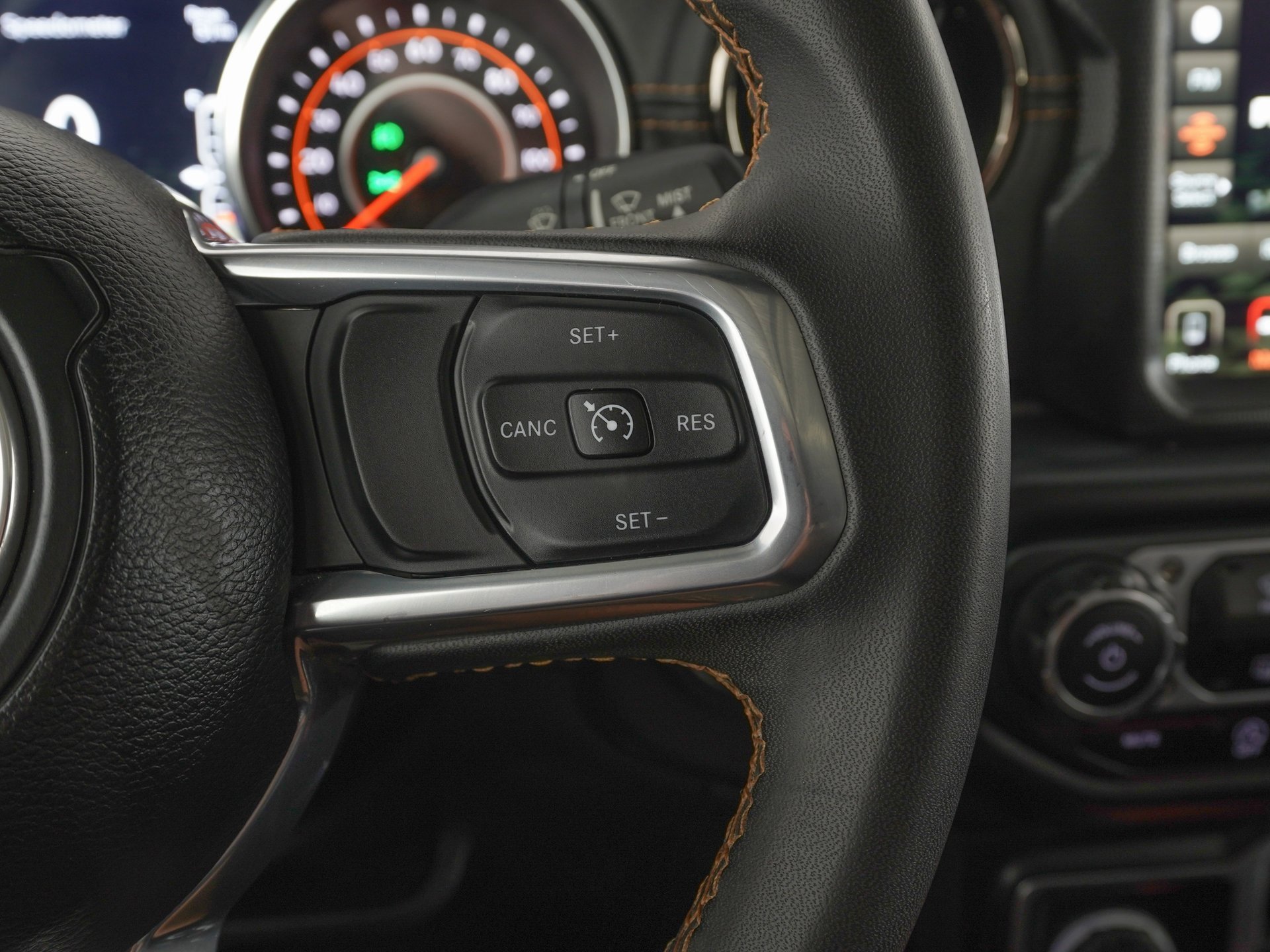 Used 2023 Jeep Gladiator Overland image 20