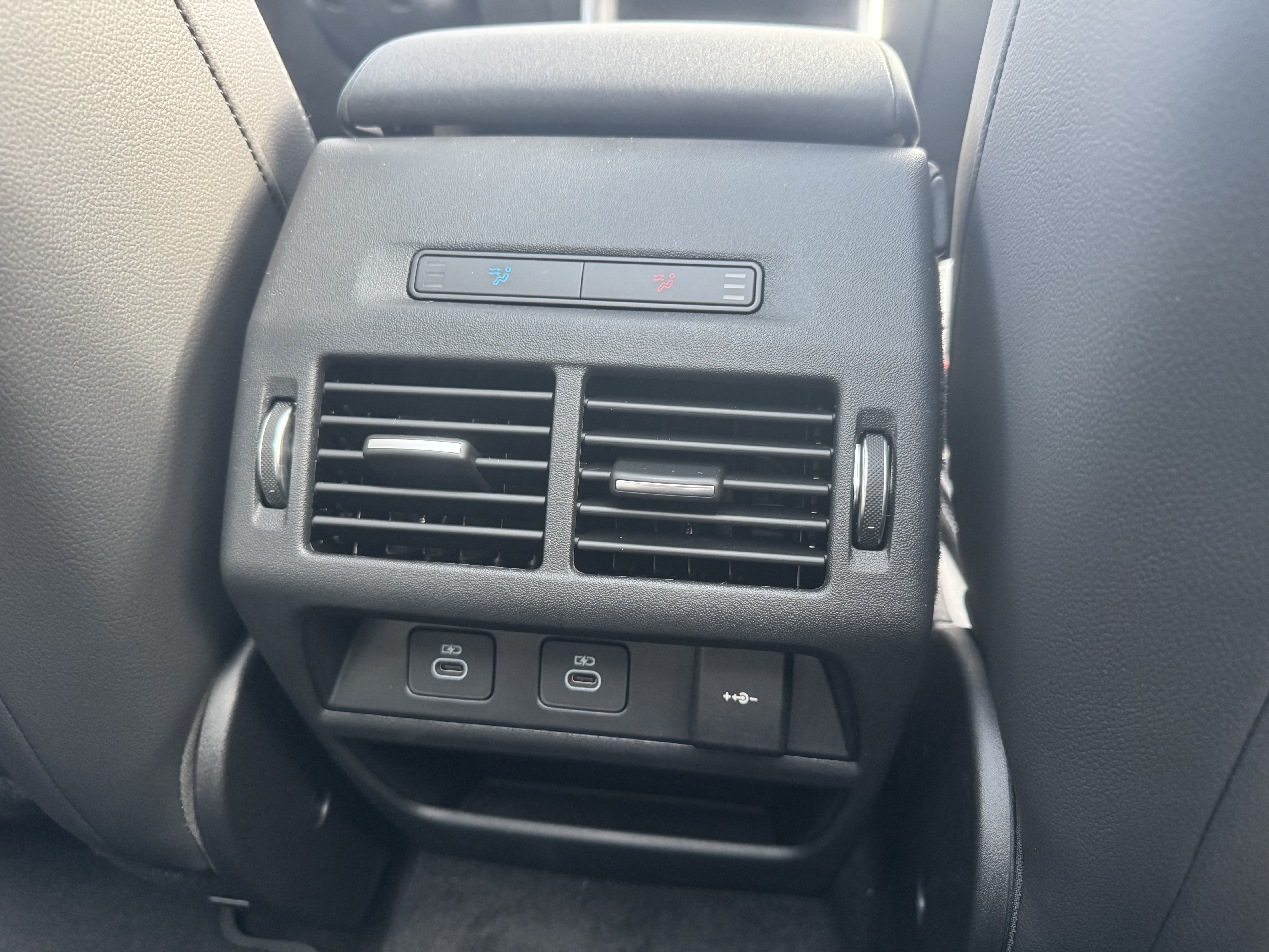 New 2026 Land Rover Discovery Sport Landmark AWD/4WD image 28
