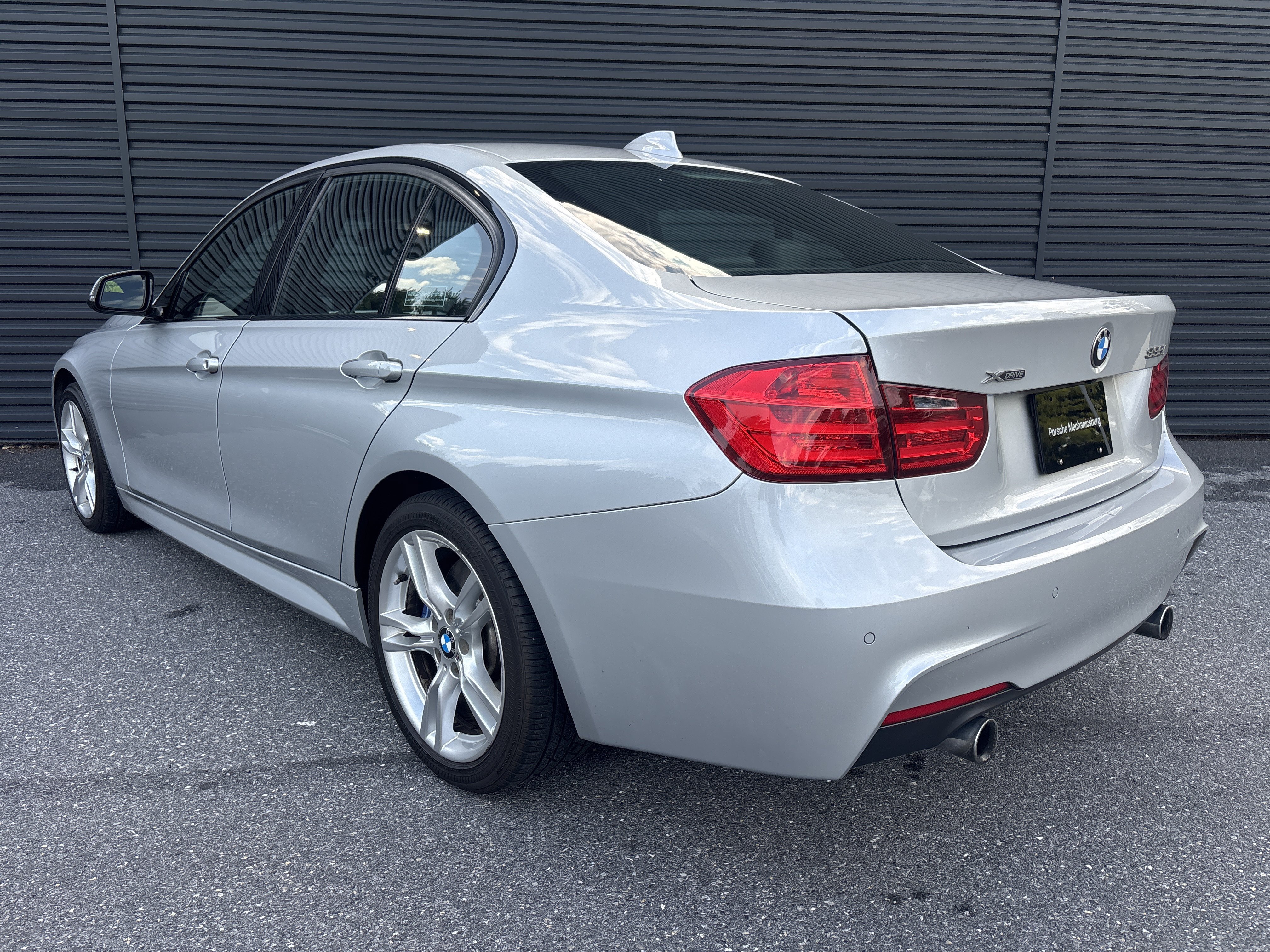 Used 2014 BMW 335i xDrive Sedan AWD/4WD image 3