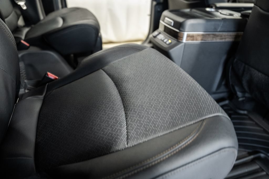 New 2026 Toyota Sienna Platinum AWD/4WD image 34