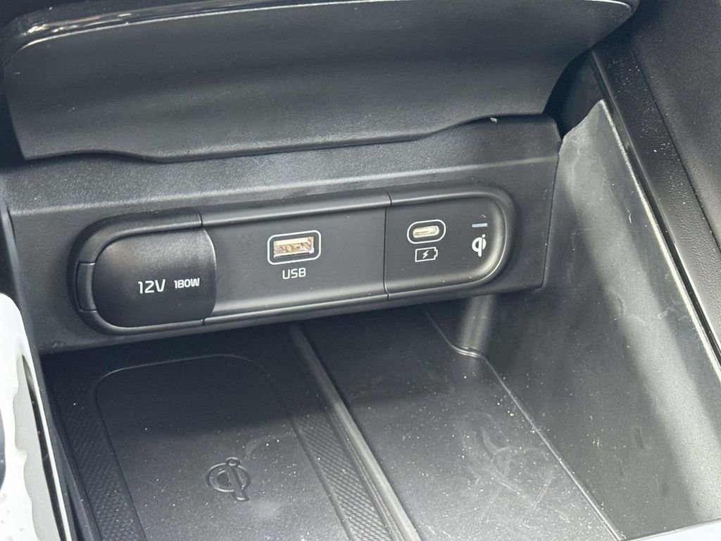 Used 2025 Kia Telluride S image 29