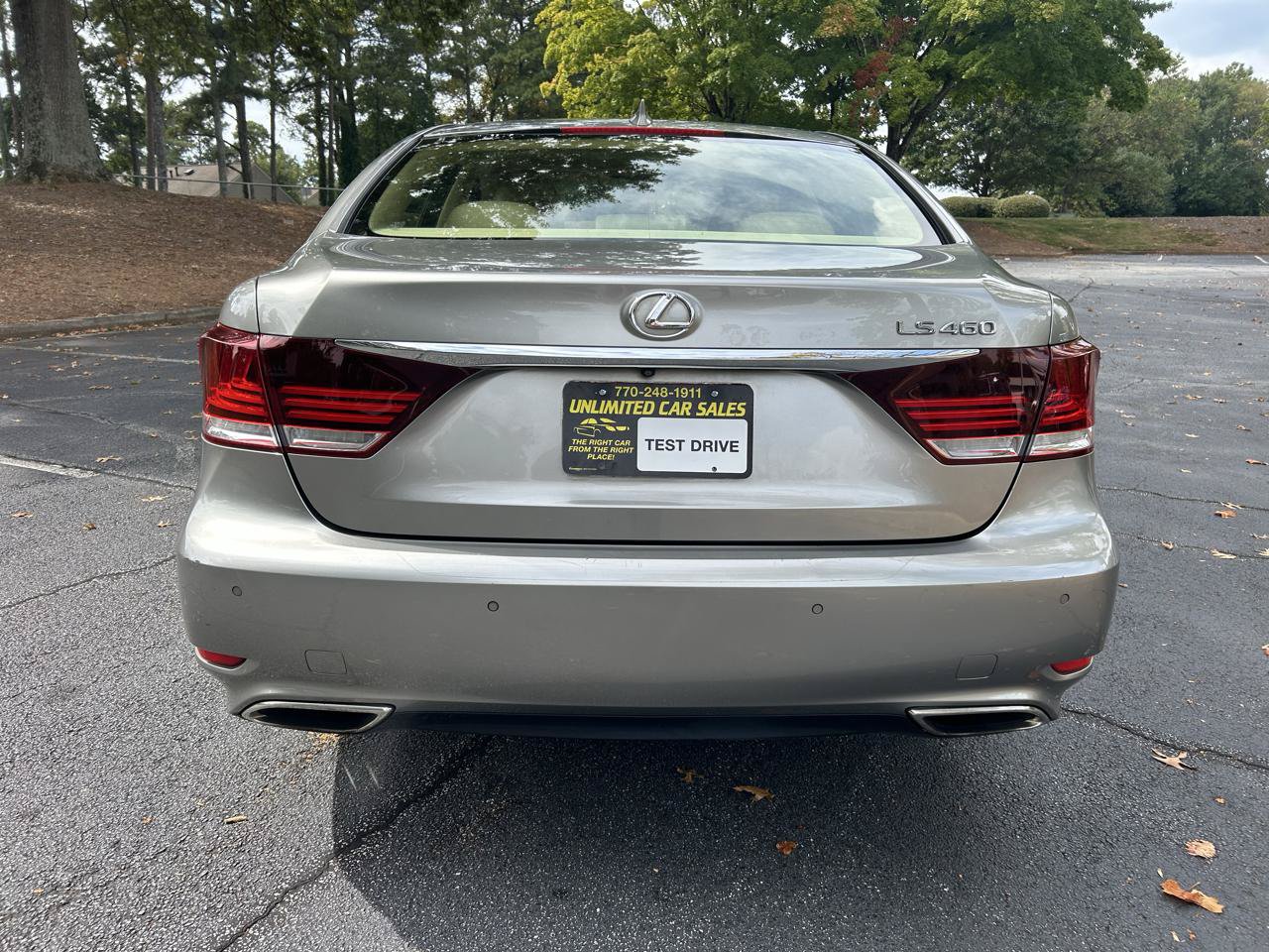 Used 2017 Lexus LS 460 w/ Comfort Package RWD image 4