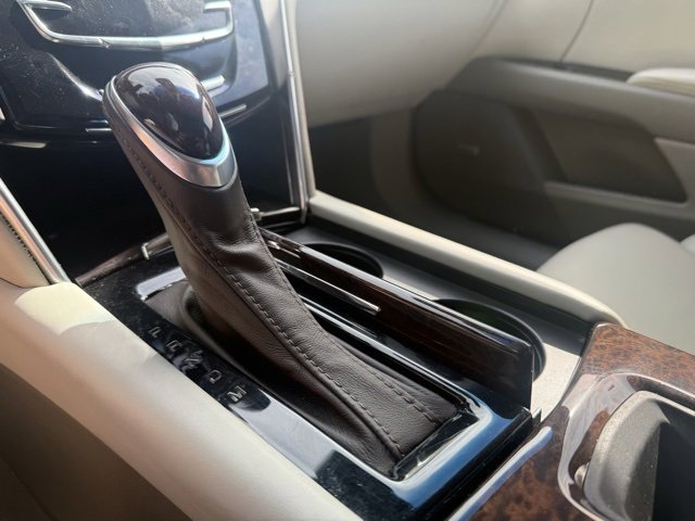 Used 2014 Cadillac XTS Platinum image 25