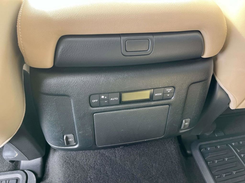 Used 2018 Nissan Armada SL w/ Premium Package image 16